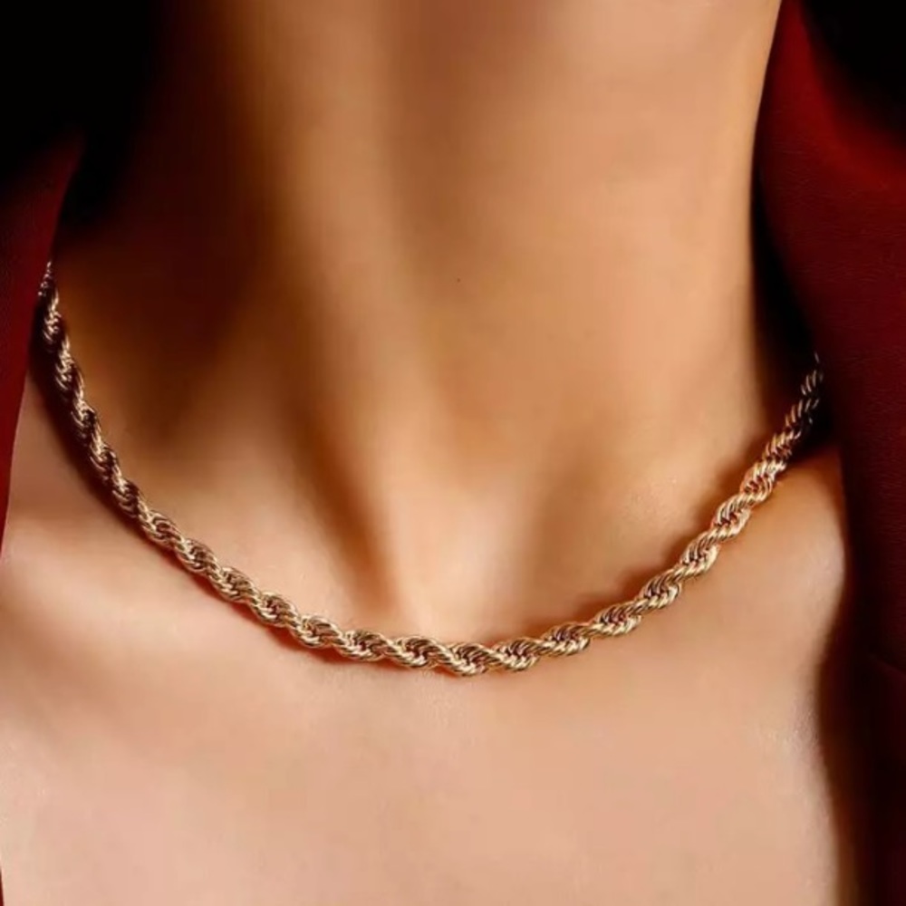 NEW 18k Gold Plated Necklace - Picture 1 of 5